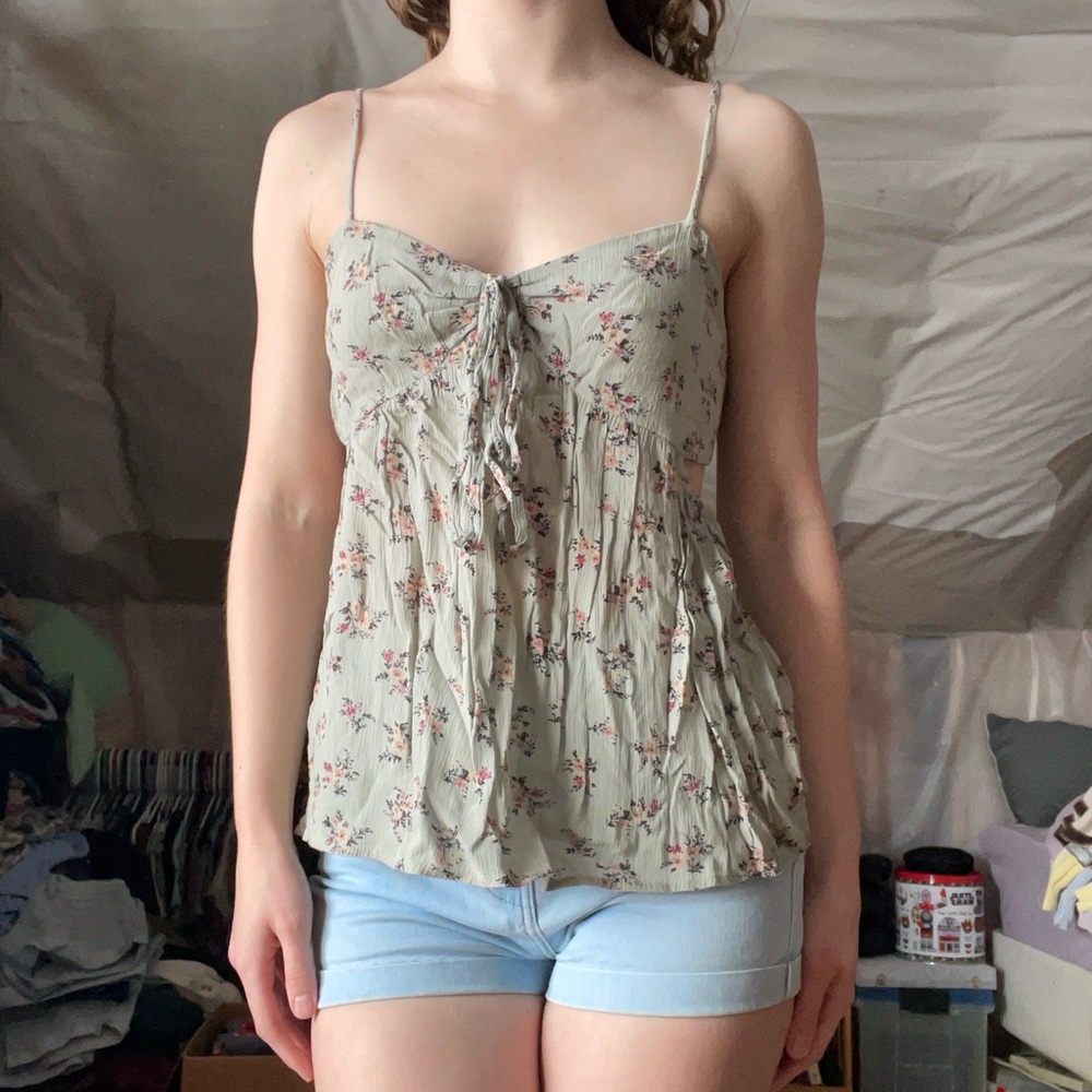 🪲 Green Floral Tank Top, Women’s Shirt Summer, Spaghetti Straps Open Holes Flowy